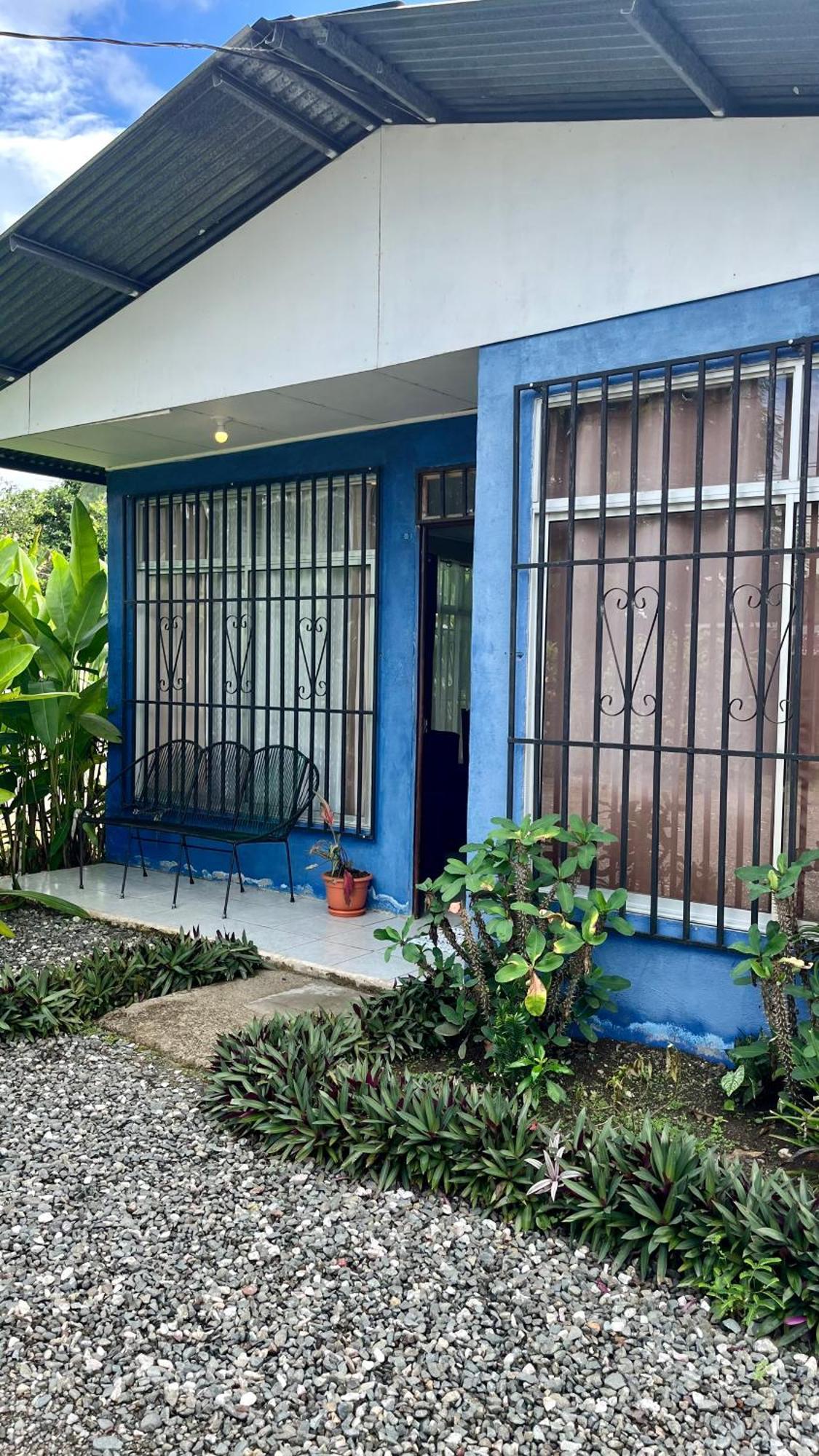 Blue House Guest House ปัวร์โตคิมาเนซ ภายนอก รูปภาพ