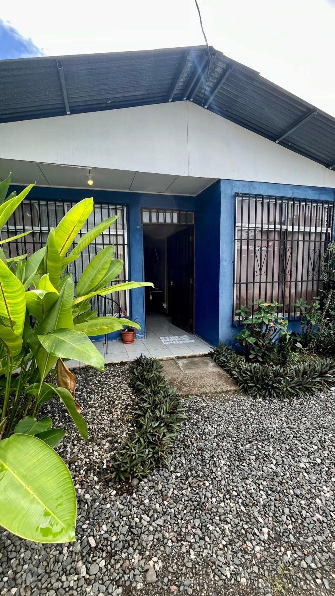 Blue House Guest House ปัวร์โตคิมาเนซ ภายนอก รูปภาพ
